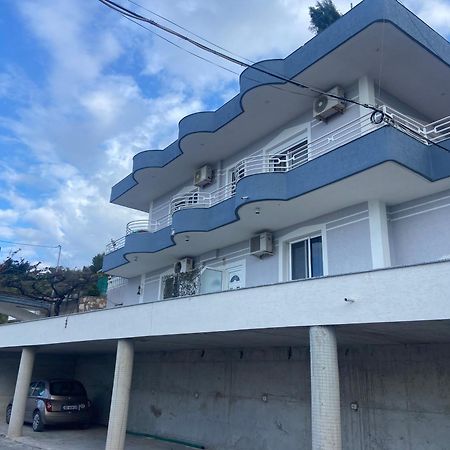Vila Floban & Mirdar Koshi Sarandë Exteriör bild