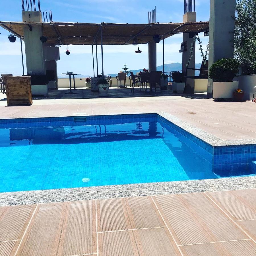 Vila Floban & Mirdar Koshi Sarandë Exteriör bild
