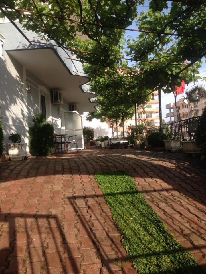 Vila Floban & Mirdar Koshi Sarandë Exteriör bild