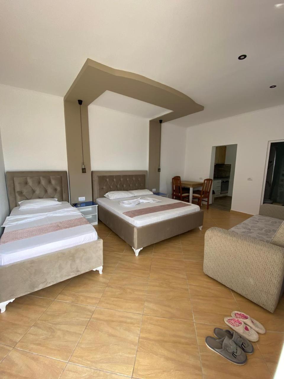 Vila Floban & Mirdar Koshi Sarandë Exteriör bild