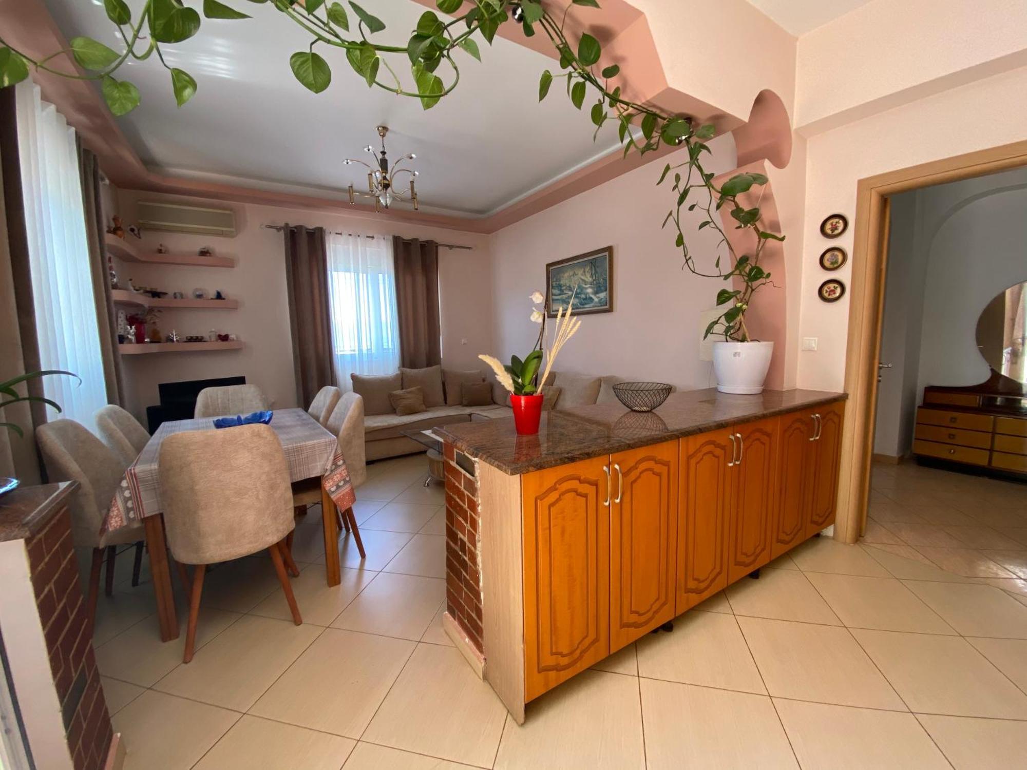 Vila Floban & Mirdar Koshi Sarandë Exteriör bild
