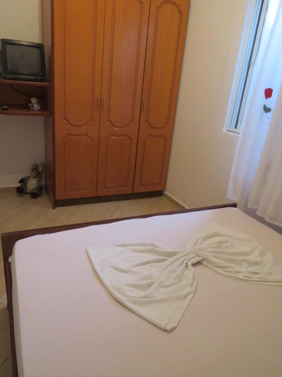 Vila Floban & Mirdar Koshi Sarandë Exteriör bild