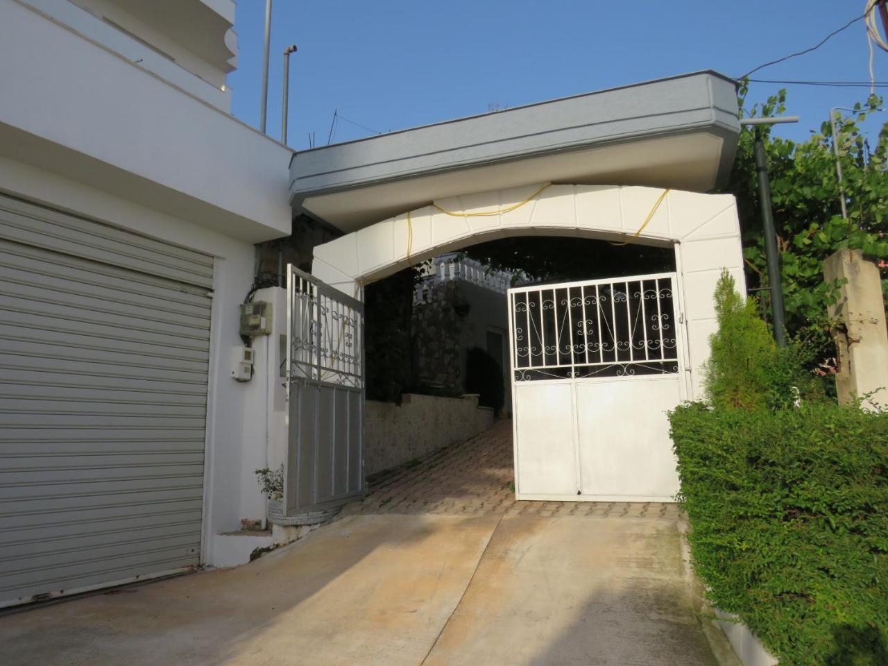 Vila Floban & Mirdar Koshi Sarandë Exteriör bild