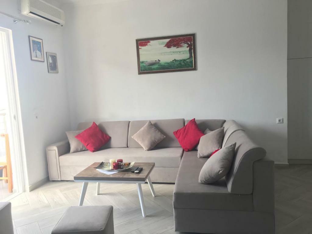 Vila Floban & Mirdar Koshi Sarandë Exteriör bild