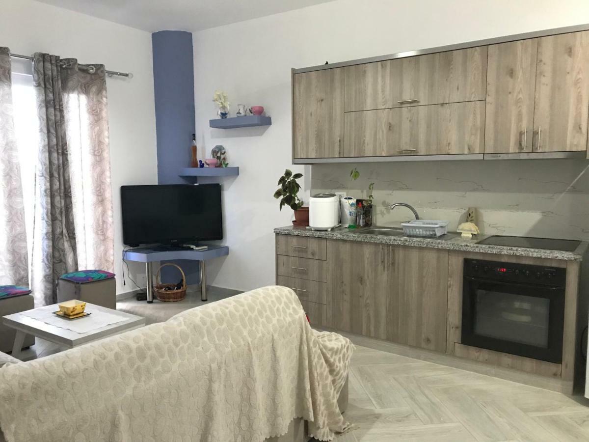 Vila Floban & Mirdar Koshi Sarandë Exteriör bild